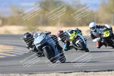 media/Jan-10-2025-CVMA Friday Practice (Fri) [[489e0da257]]/Group 4 and Trackday/Session 5 (Turn 7)/